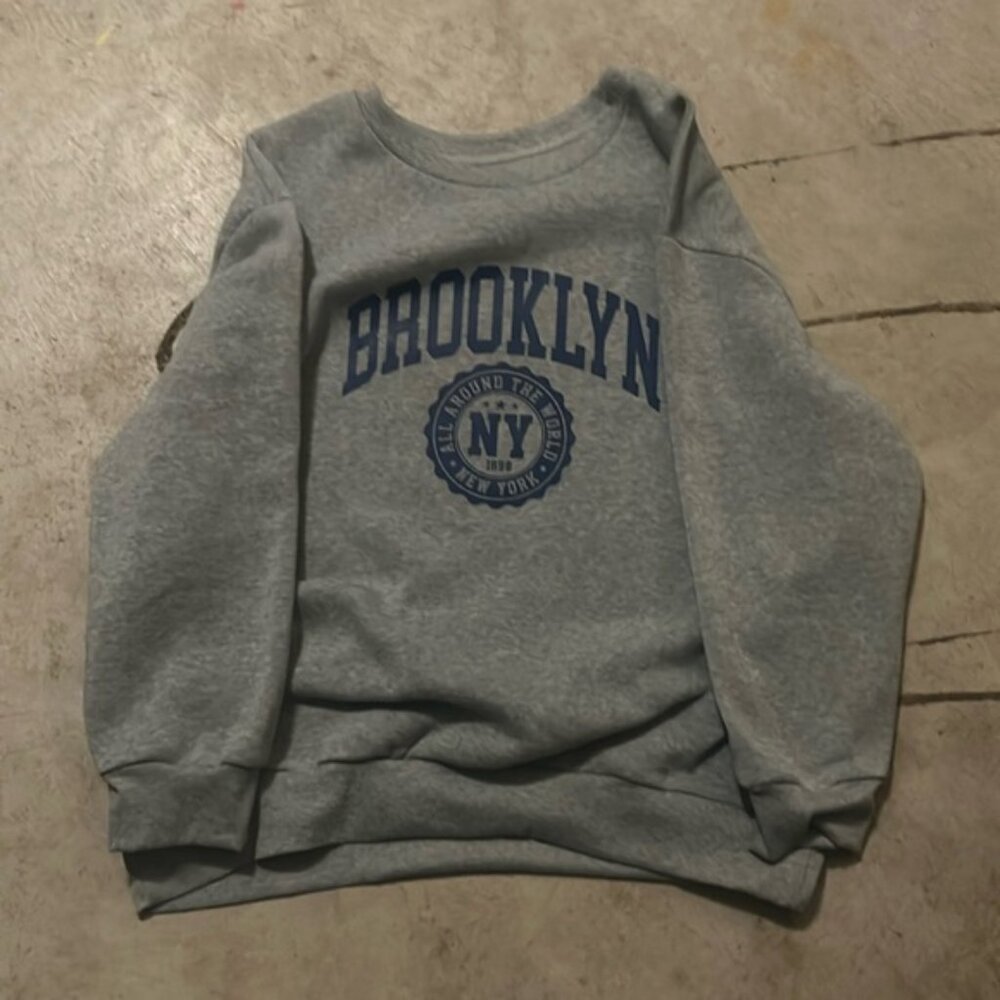 🗽 Brooklyn NY Graphic Crewneck Sweatshirt 🏙️